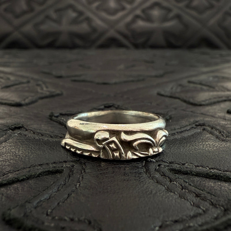 CHROME HEARTS Half Dagger Ring