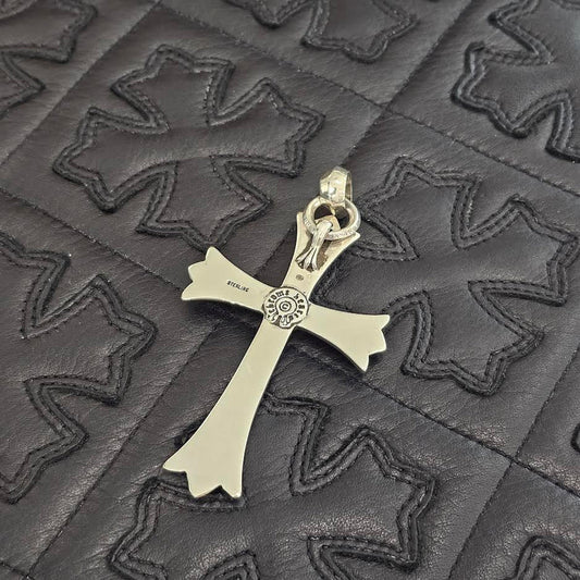 CHROME HEARTS Large Cross With Bail Pendant Top