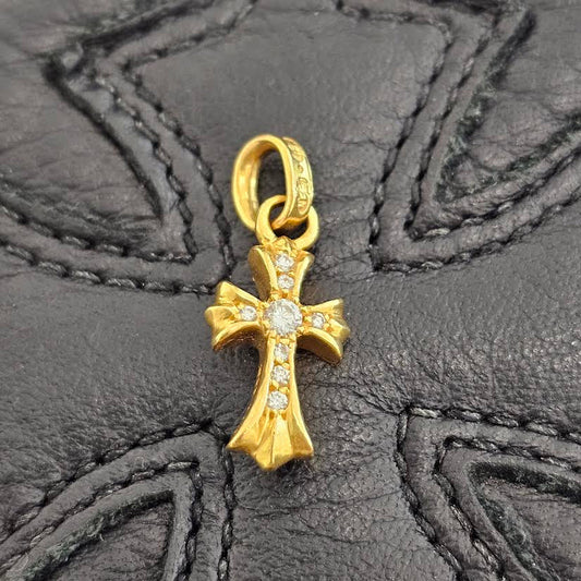 CHROME HEARTS 22K Baby Fat Charm Pave Diamond