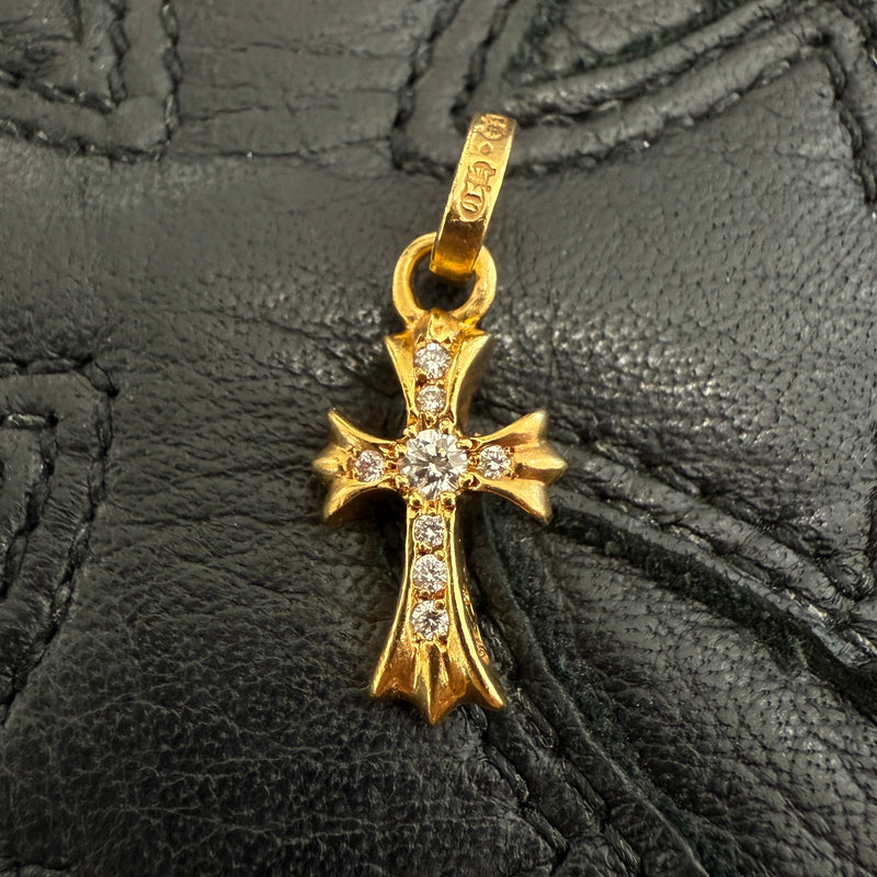 CHROME HEARTS 22K Baby Fat Cross Pave Diamond Pendant Top