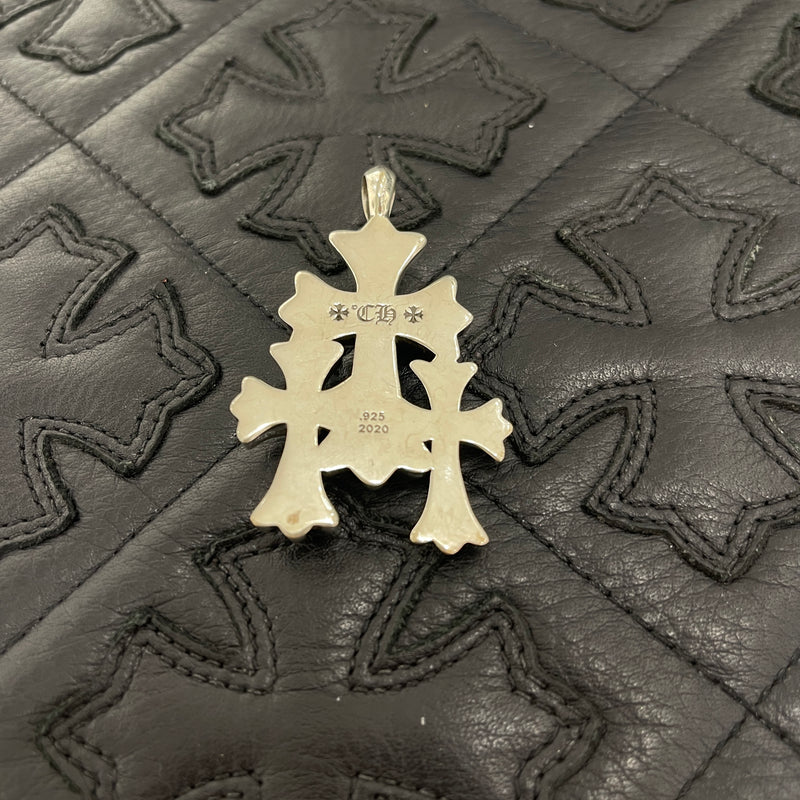 CHROME HEARTS TRIPLE CROSS NECKLESS Charm