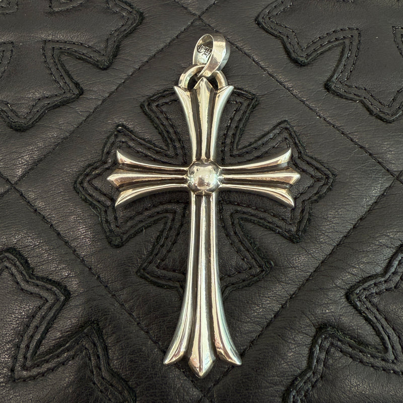 CHROME HEARTS Large Cross With Bail Pendant Top